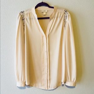 Beautiful Romantic Lace Shoulder Flowy Blouse